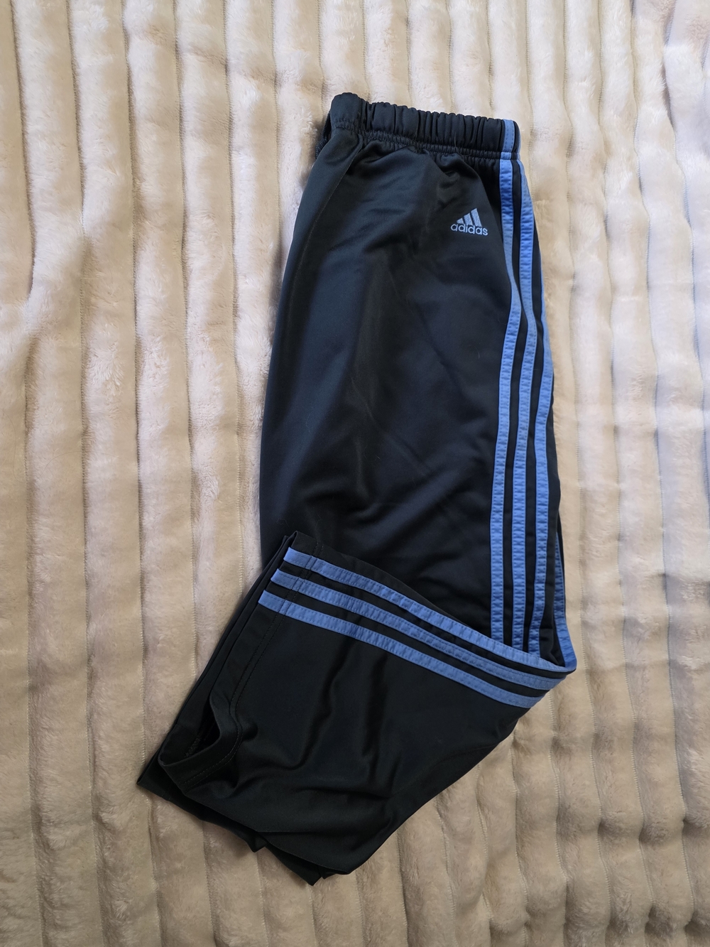 Adidas Women Gray Track Capri Pants with Blue Stripes